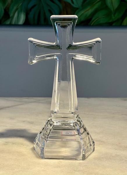 CRUCIFIXO EM VIDRO